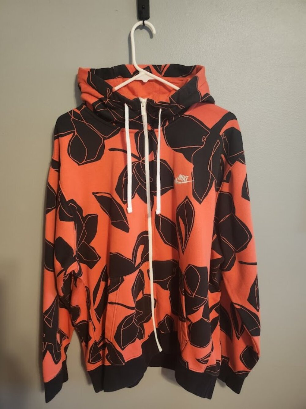 Nike Sportswear Club Floral Mens' Sweatshirt Salmon Pink and Black Size XL
